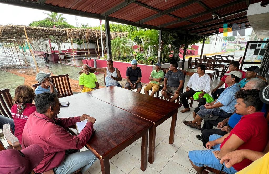 Autoridades de Tamiahua sostienen reunión con prestadores de servicios para promover el turismo