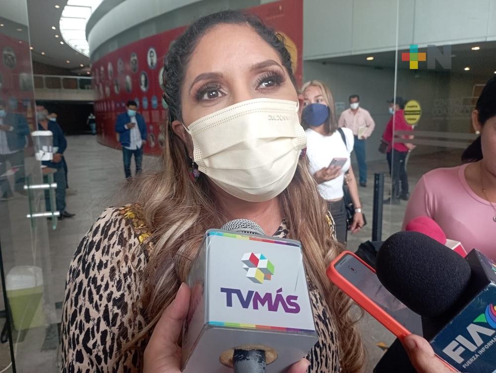 Continúan labores de reparación en carretera del municipio de Acayucan: alcaldesa