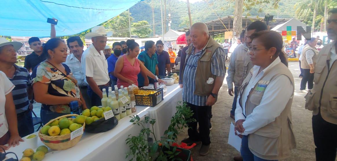 Realizan Ferias de Bienestar en zona de altas montañas de la entidad veracruzana