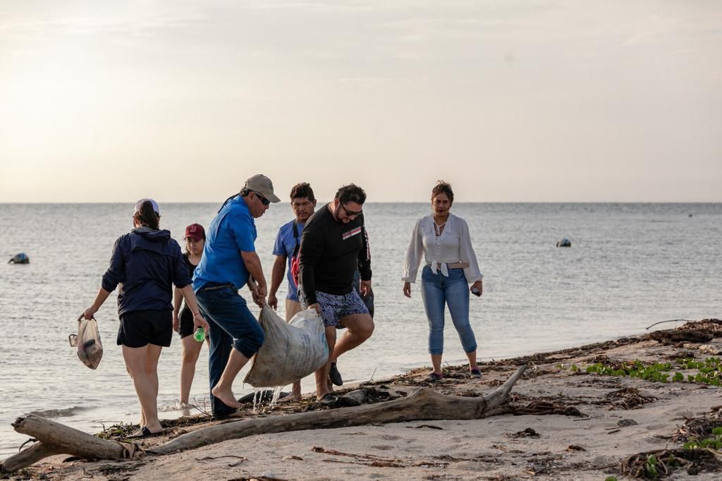 Destacadas IES participan en conferencias por Día Mundial del Medio Ambiente