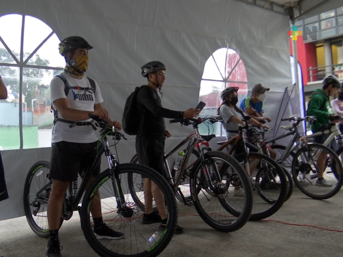 Exhortan al uso correcto de la bicicleta y al respeto de peatones, en Xalapa