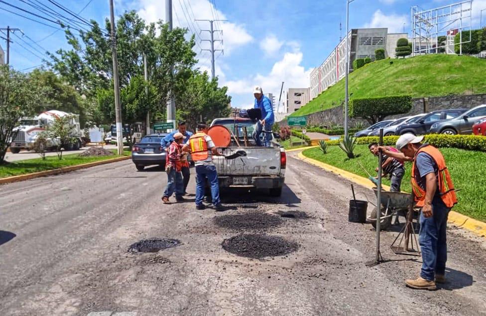 Rehabilita ayuntamiento de Xalapa vialidades afectadas por las lluvias