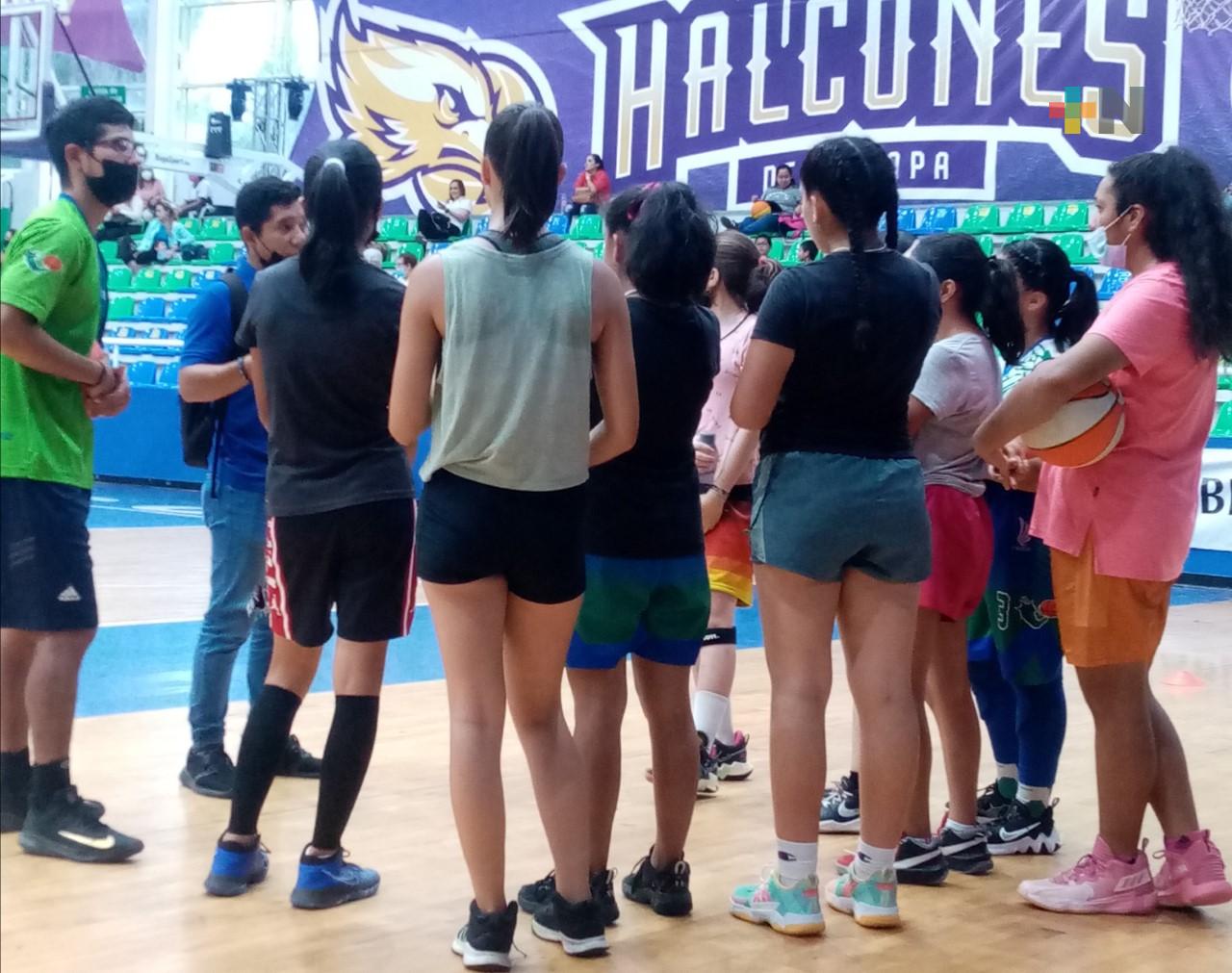 Buena experiencia el Torneo Estatal U-14 para Academia Halcones UV