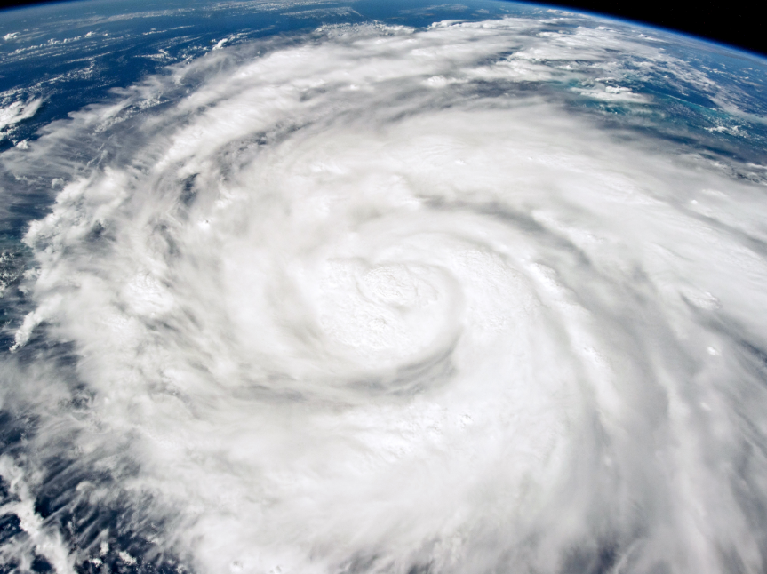 Ian se vuelve a fortalecer a categoría de huracán; se mueve a las Carolinas
