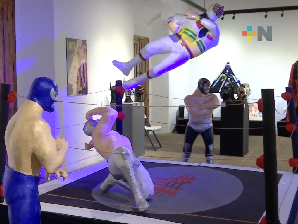 “¡A darle, esto es México!, piñatas y lucha libre” en el Centro Recreativo Xalapeño