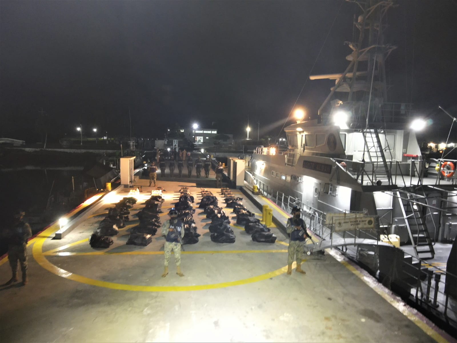 Semar aseguró embarcación con cerca de mil 700 kilogramos de presunta cocaína en Chiapas