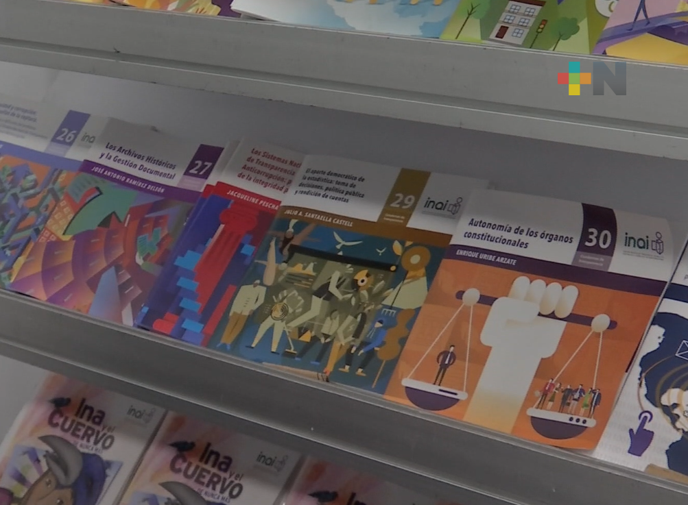 En FILU, obsequia IVAI sus publicaciones para todas edades