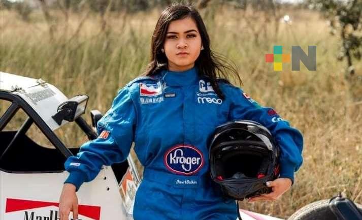 Sharon Castillo competirá en Nacional de Automovilismo Arenero 2022
