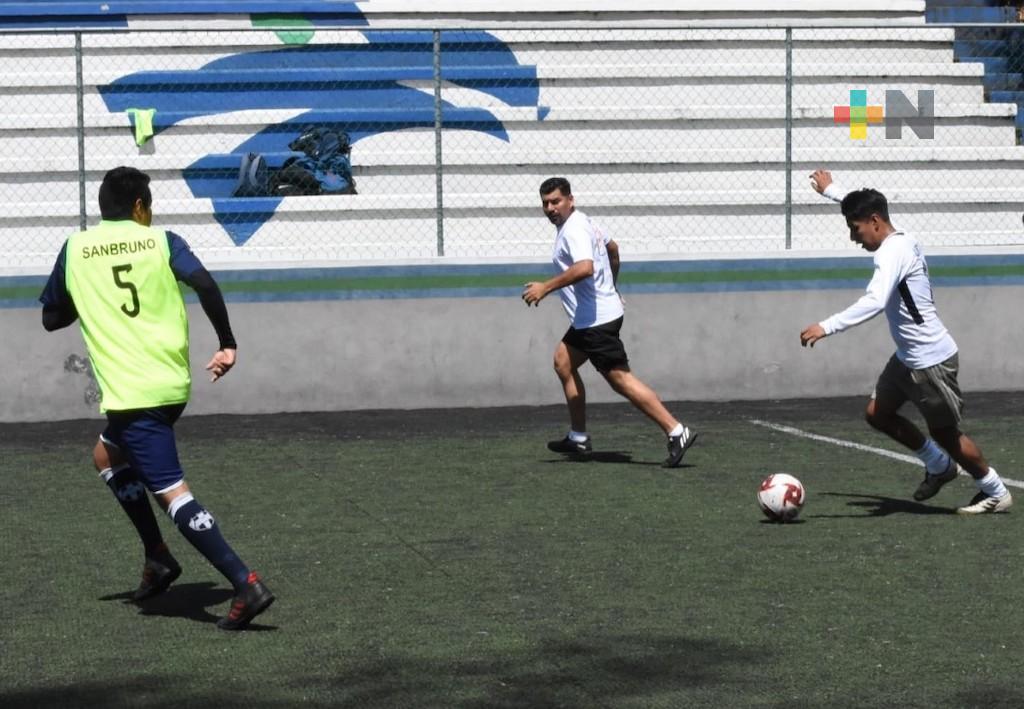 Prensas de Diario de Xalapa gana Torneo «Feliz por ti»