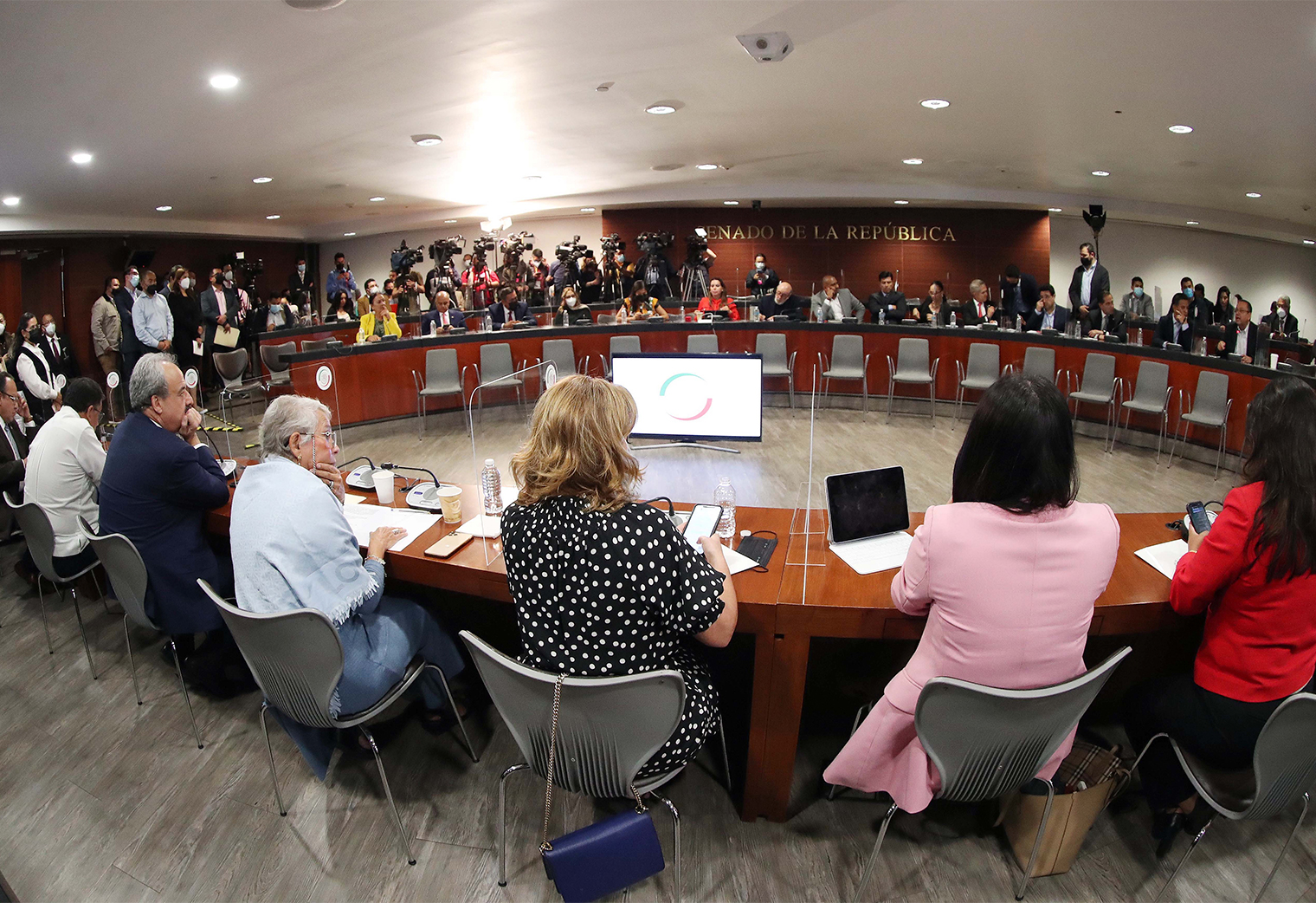 Comisiones se declaran en sesión permanente para dictaminar minuta de la Guardia Nacional