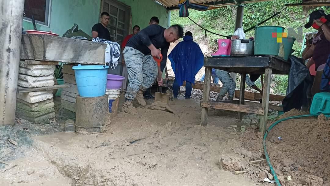 Desgajamiento de cerro afecta vivienda del municipio de Moloacán