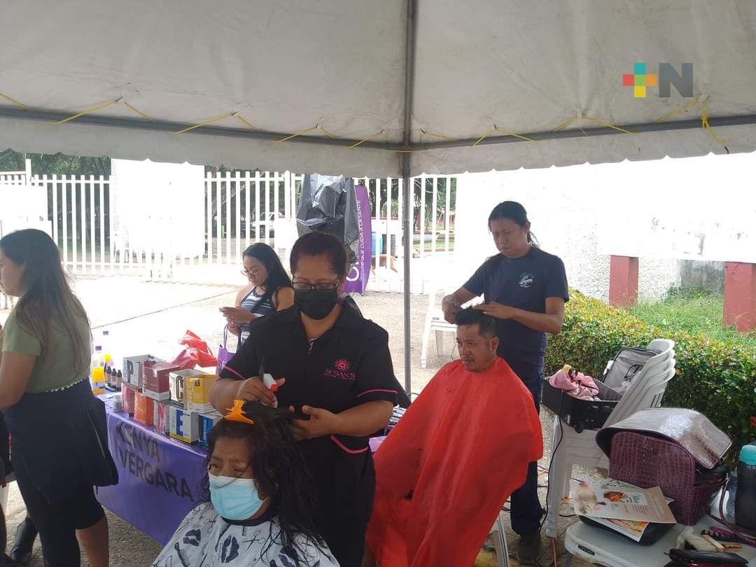 Estilistas de Coatza realizan evento en favor de paciente con cáncer