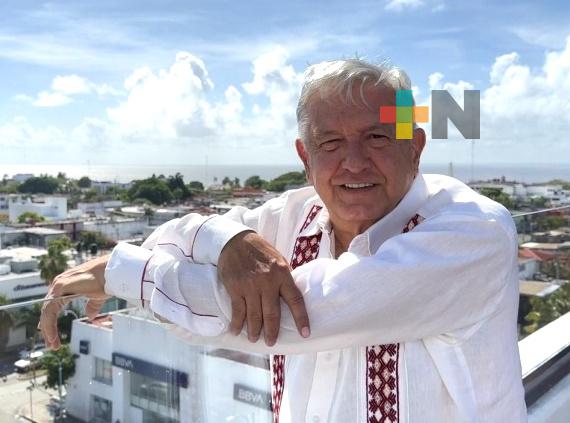 Tren Maya impulsará turismo en zonas arqueológicas en sureste del país: AMLO
