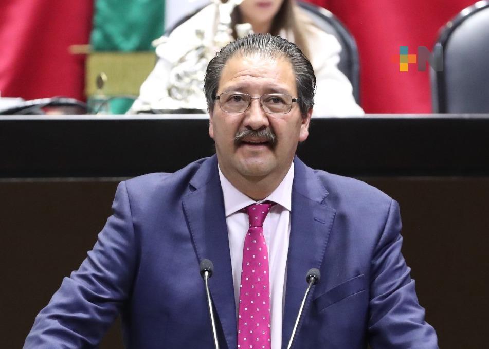 A pesar de que el modelo neoliberal heredó pobreza y desigualdad, la 4T está sacando adelante al país: Reginaldo Sandoval