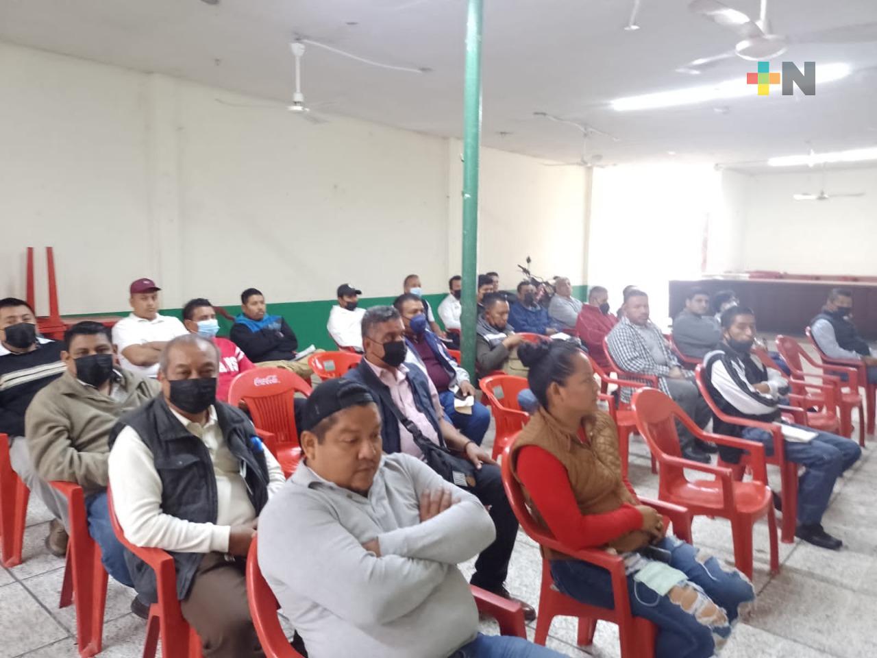 Tuxpeños reciben curso para obtener licencia para conducir