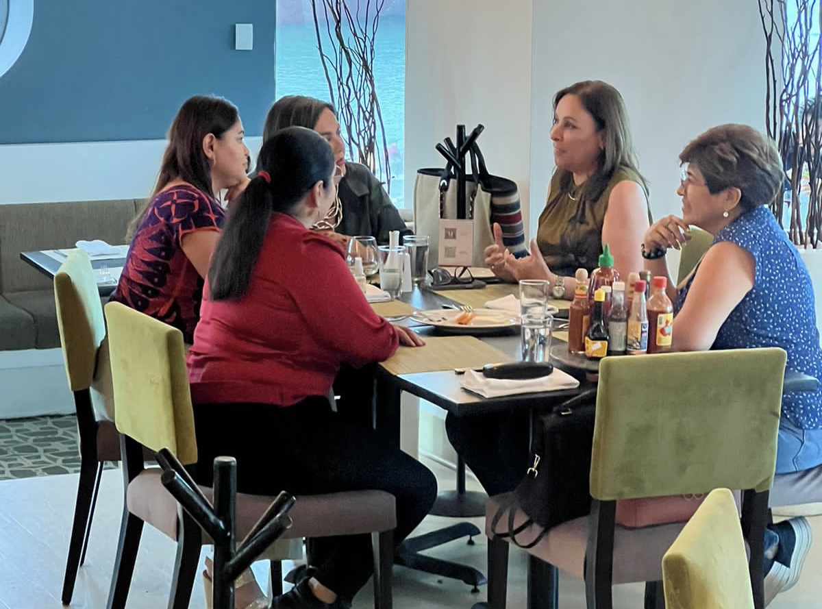 Rocío Nahle en Veracruz puerto, este domingo