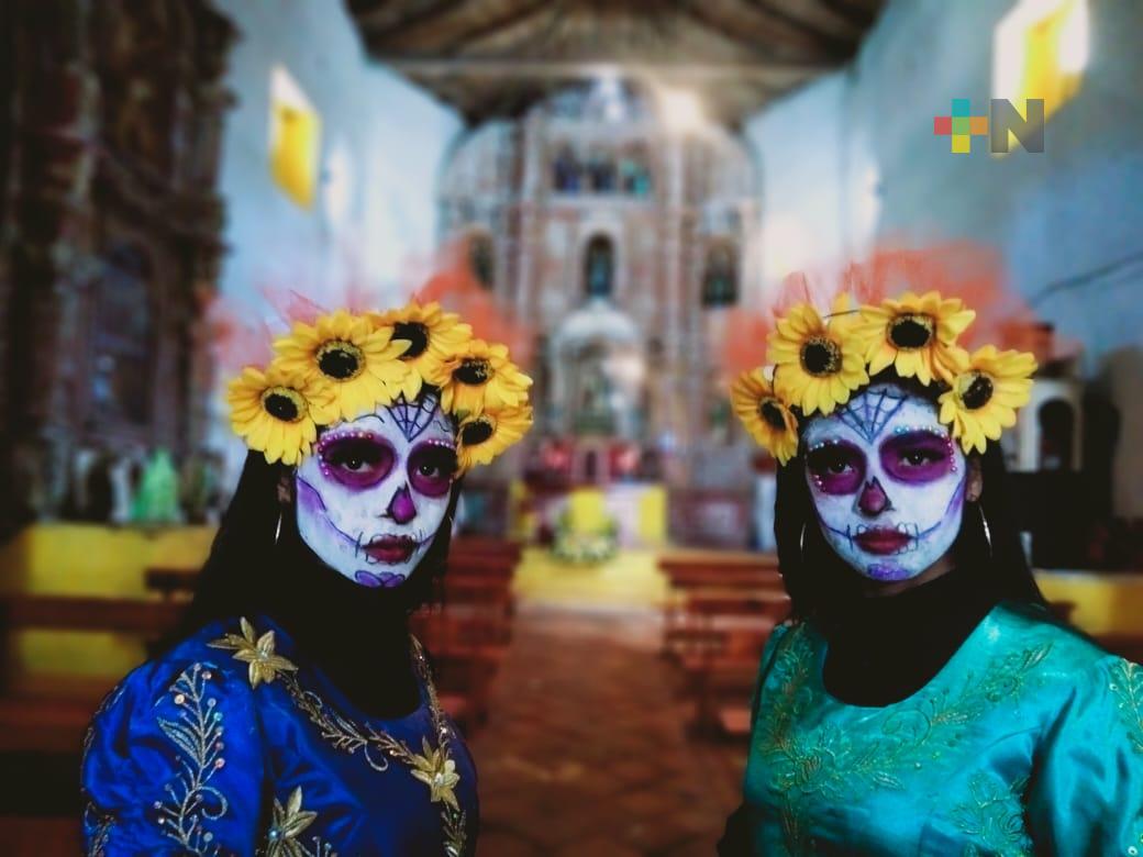 Coacoatzintla espera a cientos de visitantes durante Festival del Cempasúchil y del Campanero