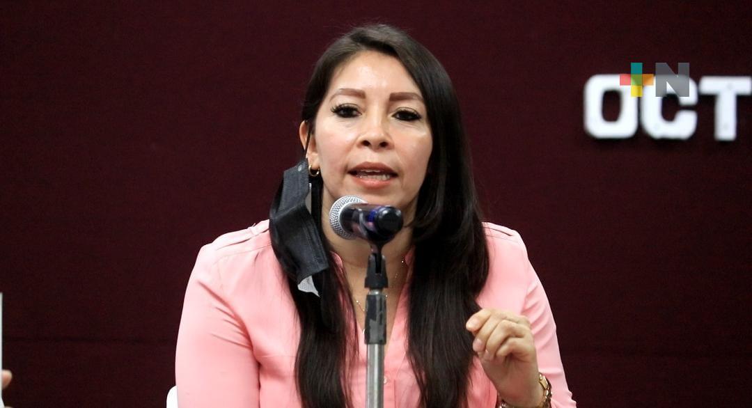 Ayuntamiento de Coatzacoalcos exhorta a padres de familia revisar mochilas de sus hijos