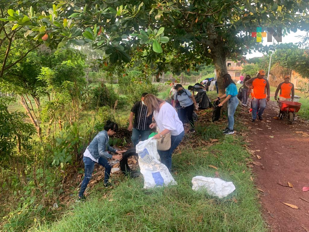 Un éxito jornadas de limpieza de espacios públicos de Martínez de la Torre