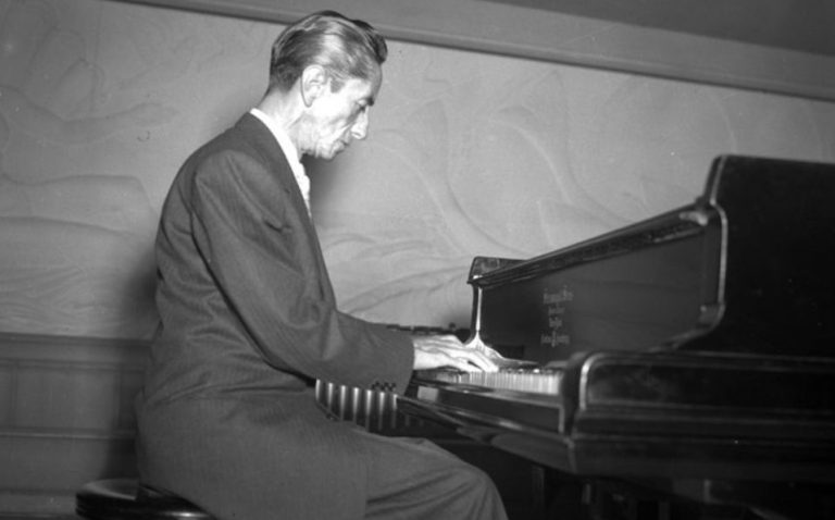 Invita IVEC a lectura conmemorativa, con motivo del 125 aniversario natalicio de Agustín Lara