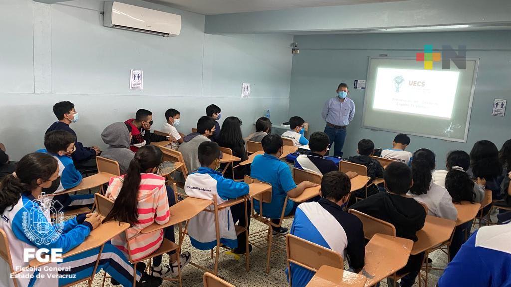 UECS capacita a docentes y  alumnos de bachillerato para prevenir delito de engaño telefónico