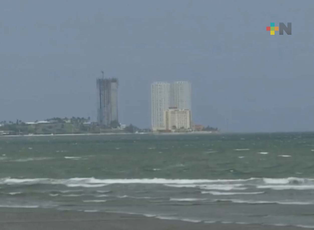 En Veracruz, clima fresco en sierra, cálido vespertino con viento del norte y noreste en costa