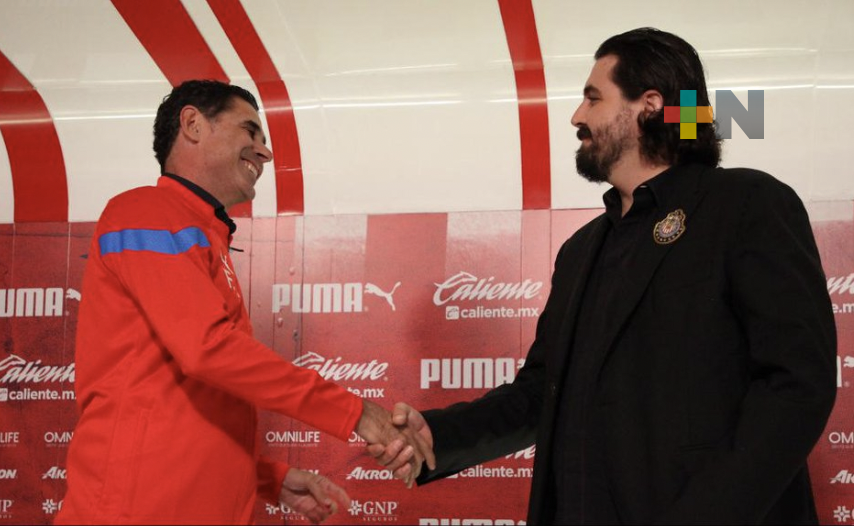 Estén tranquilos, ya soy un «Chivahermano» más: Fernando Hierro