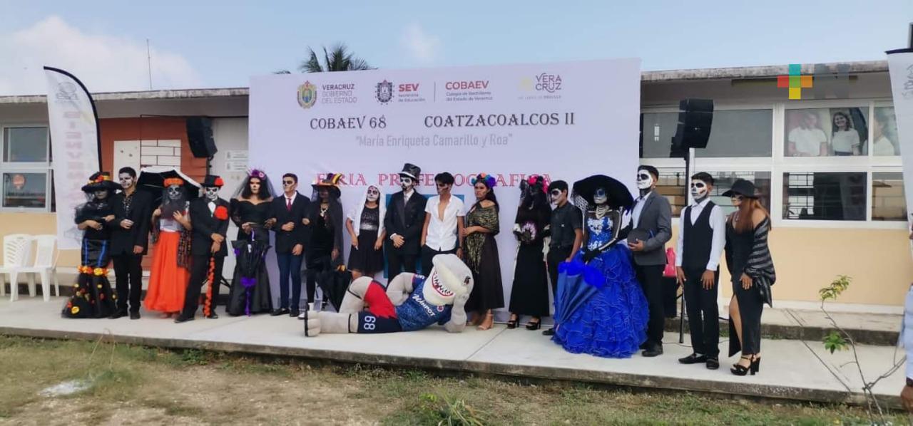Llegan catrinas y zombies al Cobaev 68 de Coatzacoalcos