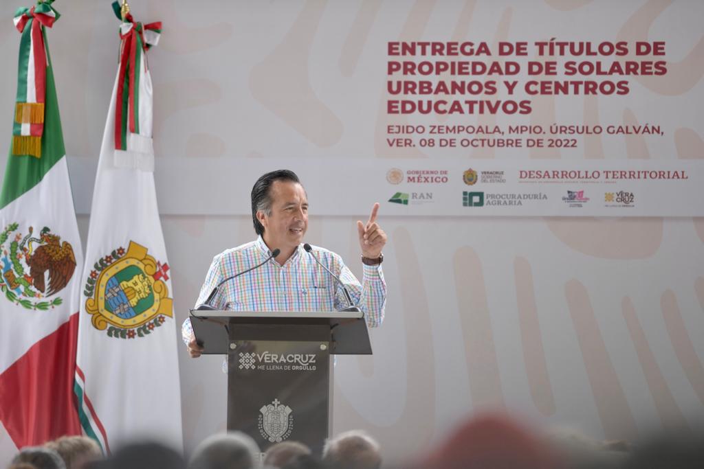 Veracruz, a la vanguardia agraria y educativa con más de 5 mil títulos de propiedad otorgados