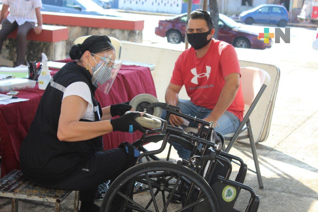 «Enchúlame la silla», activan programa de Club Rotario y DIF Coatza para reparar sillas de ruedas