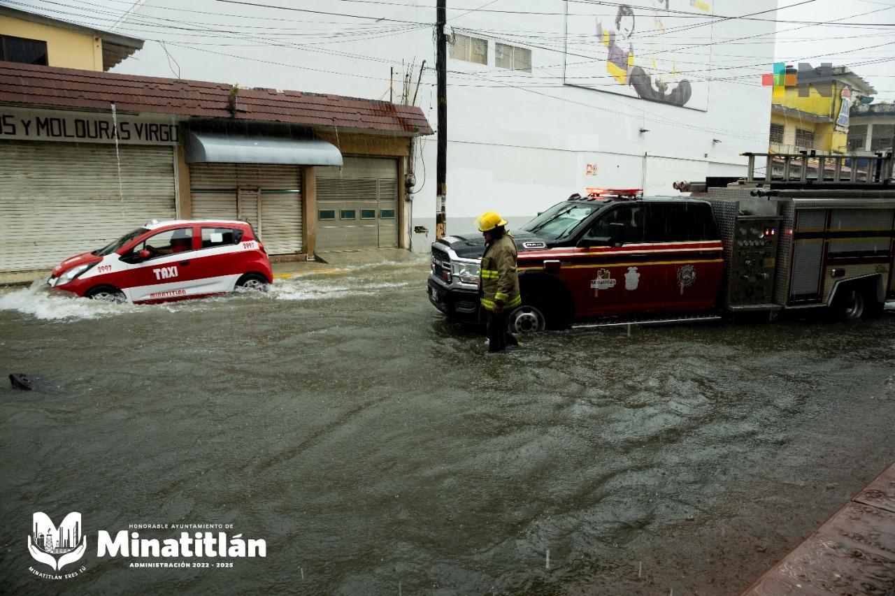 Recorre PC zonas de riesgo ante lluvias registradas en Minatitlán