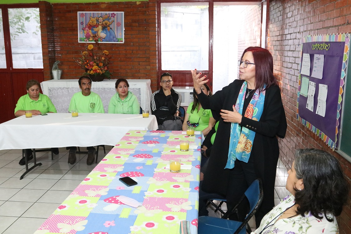 Para tener un país democrático se requiere transformar el quehacer educativo nacional: Leticia Ramírez