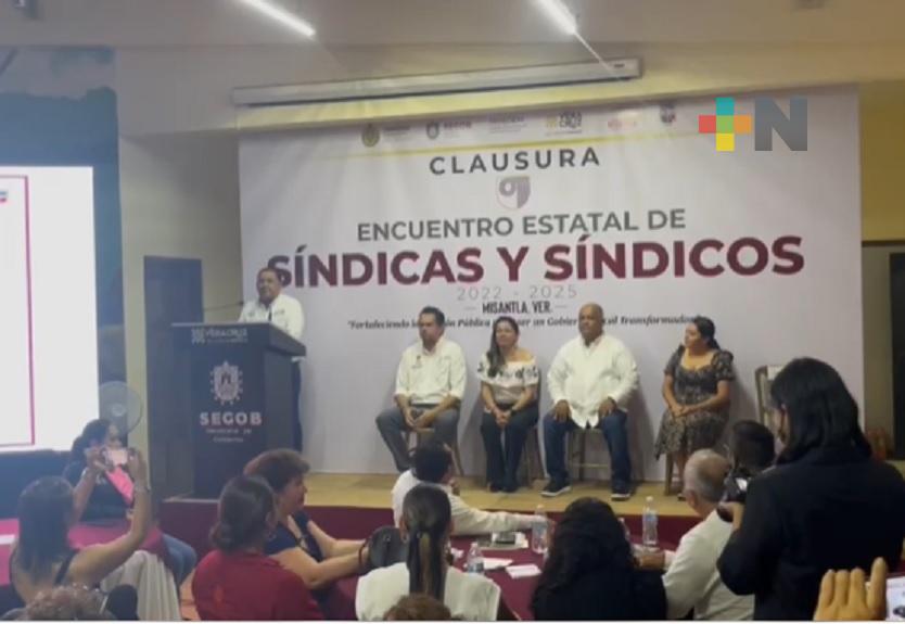 Secretario Eric Cisneros presente en la clausura del primer encuentro estatal de síndicas y síndicos