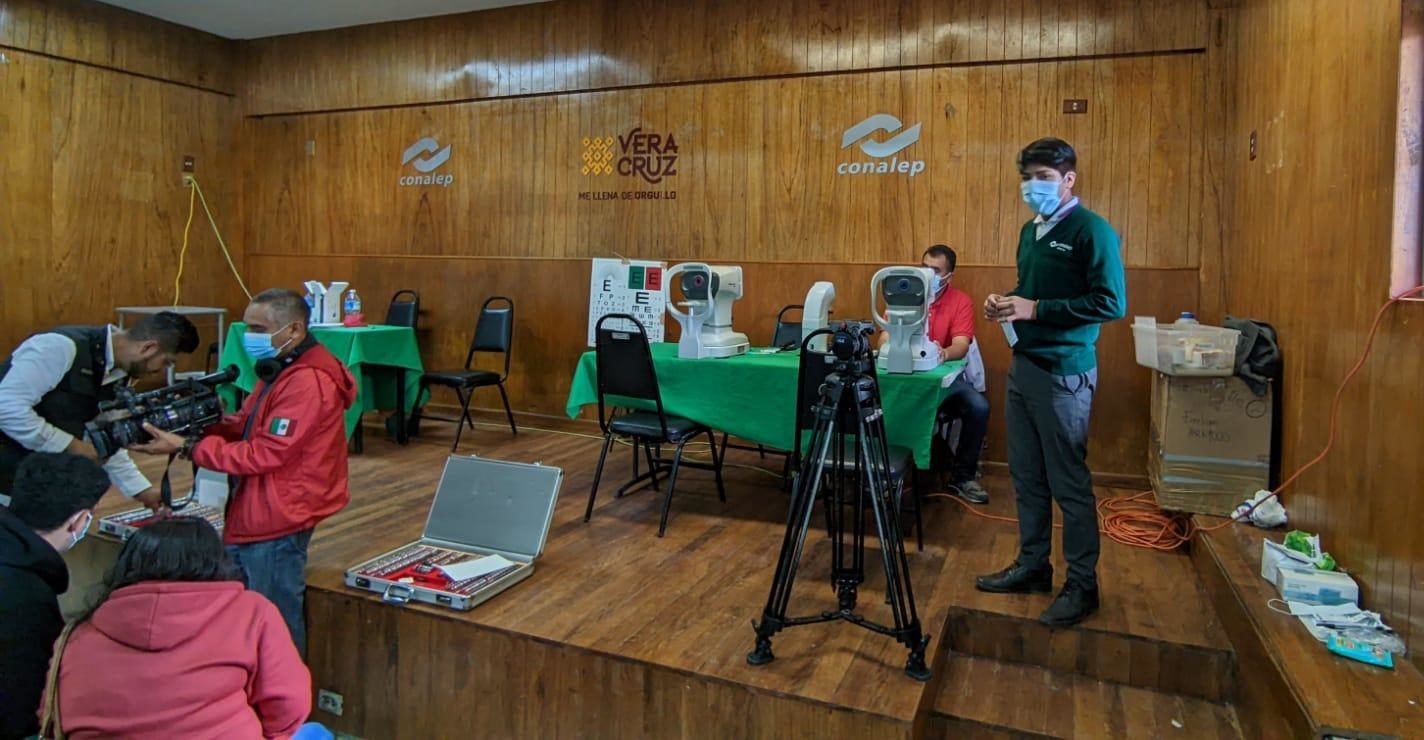 Realizan Jornada Dental y Visual en Conalep Xalapa