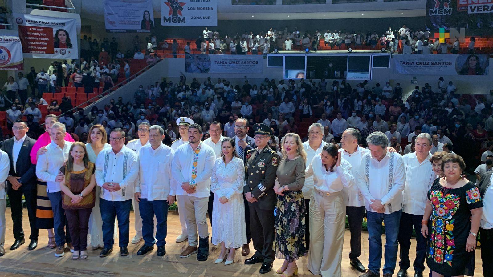 Diputada Tania Cruz presenta primer informe de labores, en Coatzacoalcos