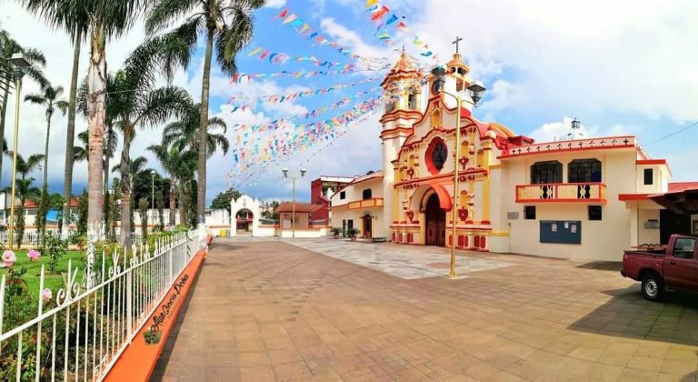 Promueve IVEC patrimonio cultural del municipio de Tomatlán en Centro Cultural Atarazanas