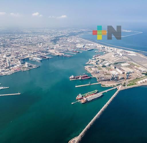 Cierran a la navegación menor y mayor en  el puerto de Veracruz