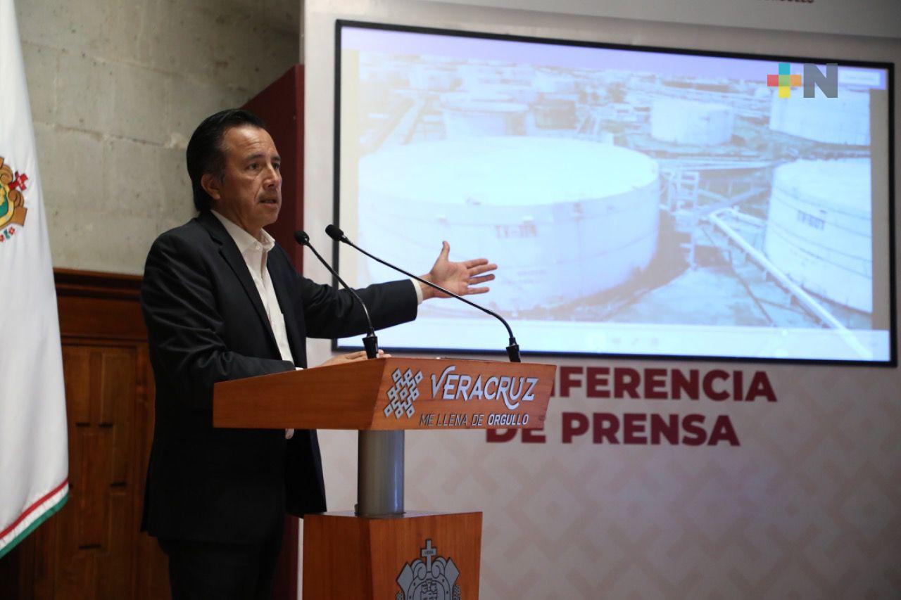 Refinería Lázaro Cárdenas alcanzó récord de producción de 170 mil barriles diarios: Gobernador