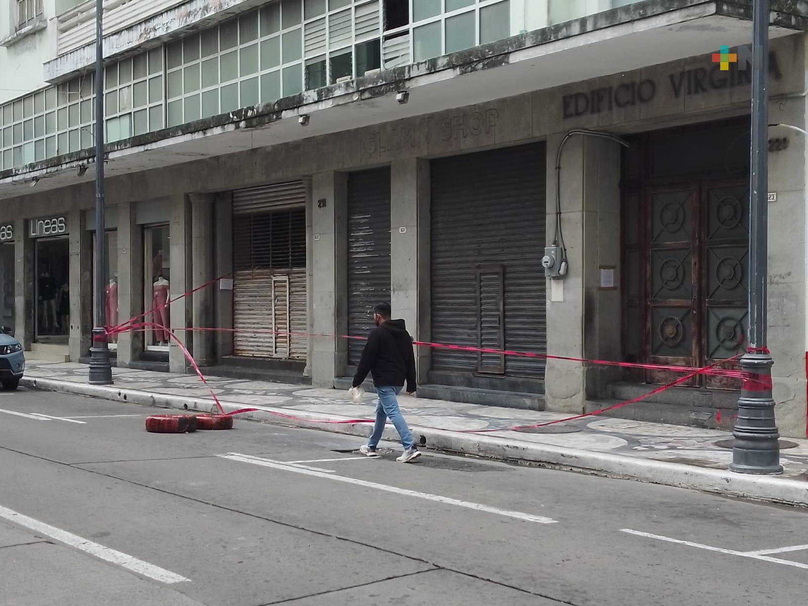 Por prevención acordonaron edificios viejos en Veracruz puerto ante entrada de frentes fríos