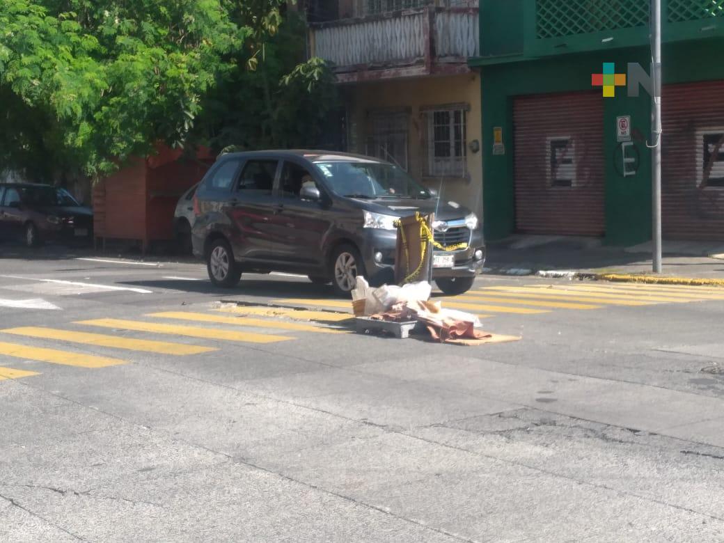 Reportan bache en avenida Primero de Mayo, en ciudad de Veracruz