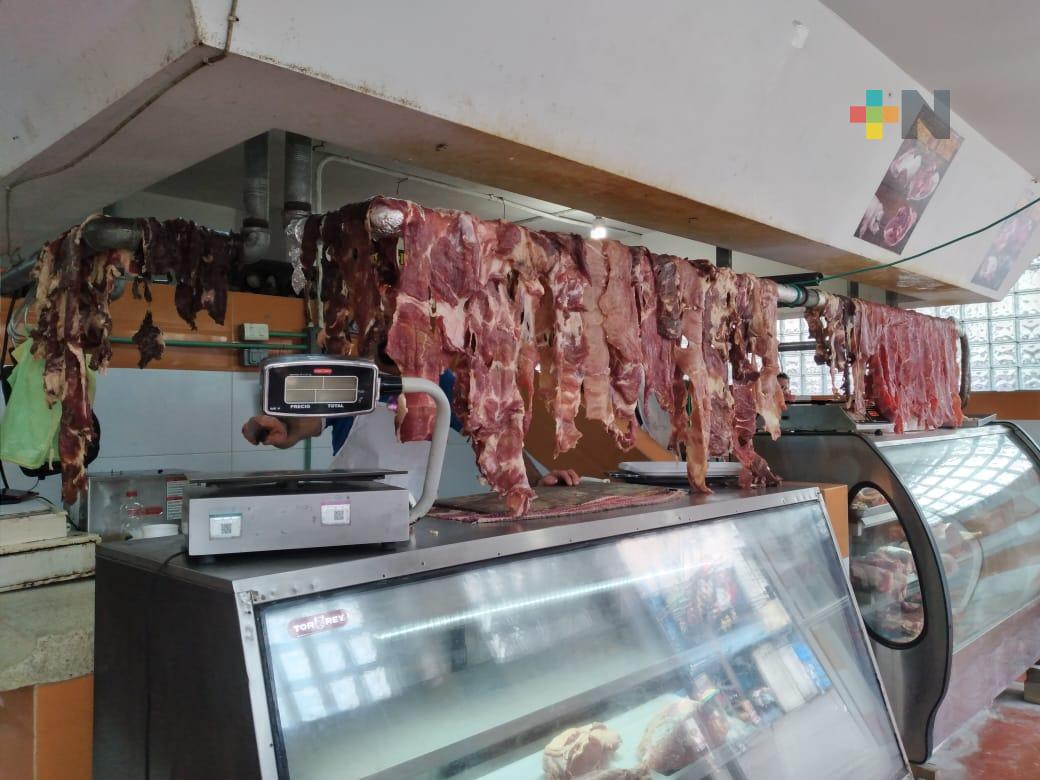Disminuye venta de carne de res y cerdo en mercado Hidalgo