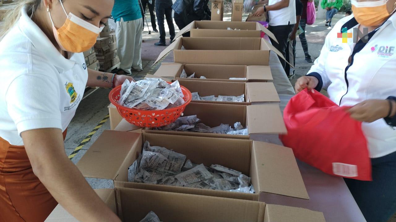 DIF municipal de Banderilla entregó desayunos escolares fríos
