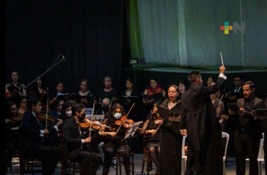 Coro amateur interpreta la Novena Sinfonía de Beethoven en Xalapa