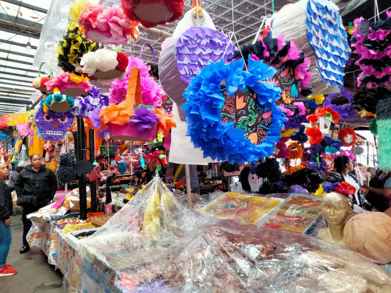 En mercado San José ya ofertan cempasúchil y productos para Día de Muertos