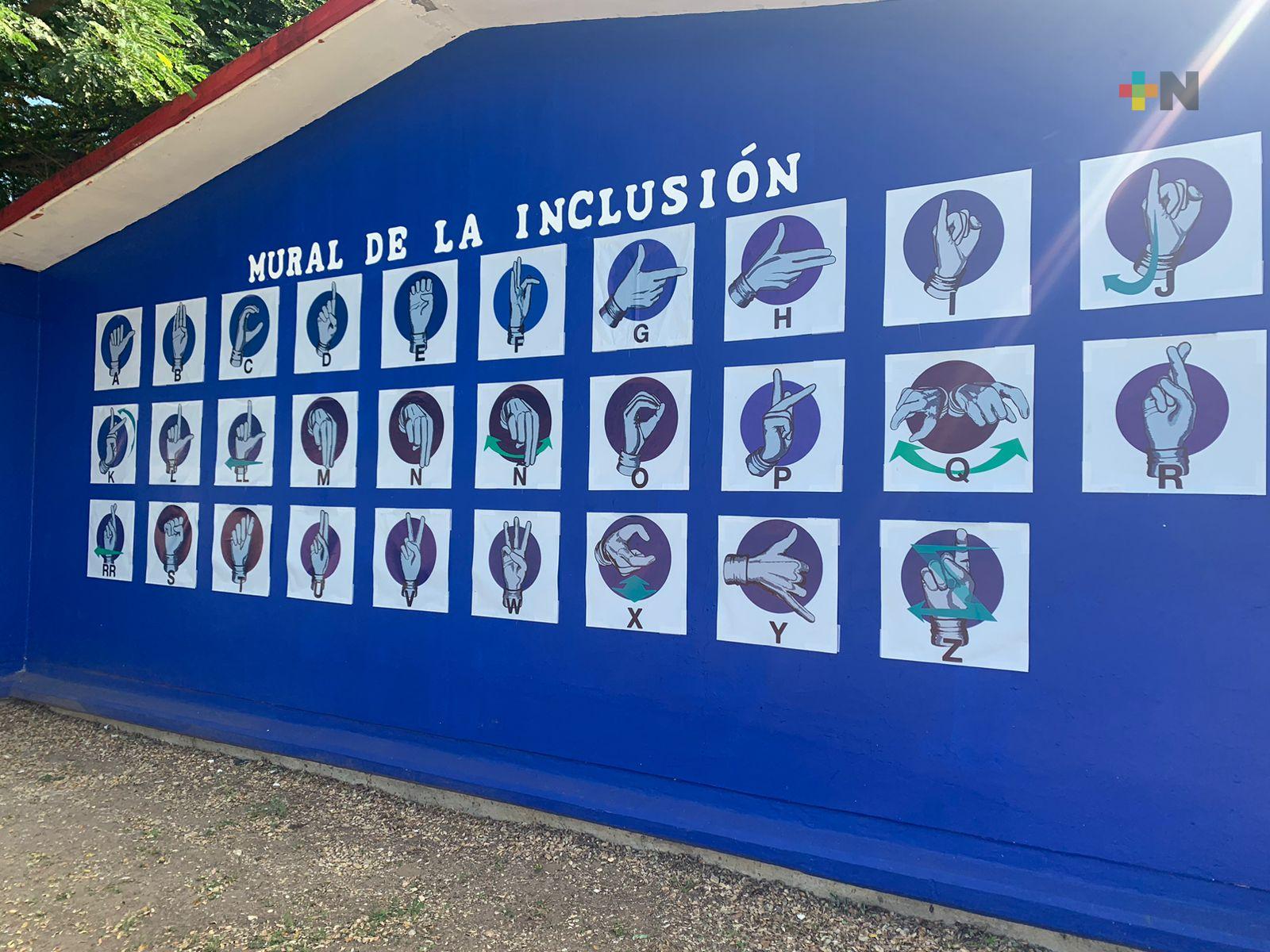 Plasman Mural de la inclusión en escuela de Coatza