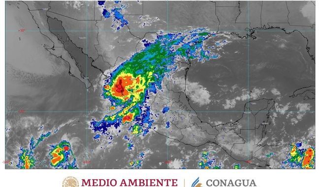 Orlene ingresó a tierra como huracán categoría 1, en estado de Sinaloa