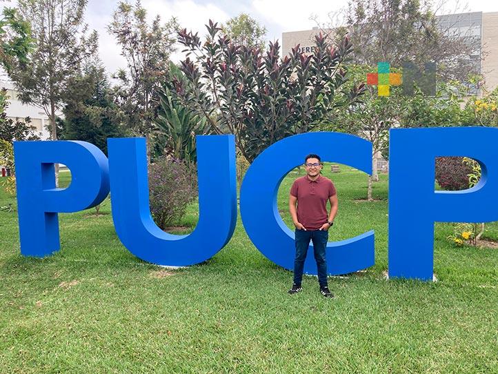 Posgraduado UV Abdiel Isaí Jiménez impartió taller en Perú