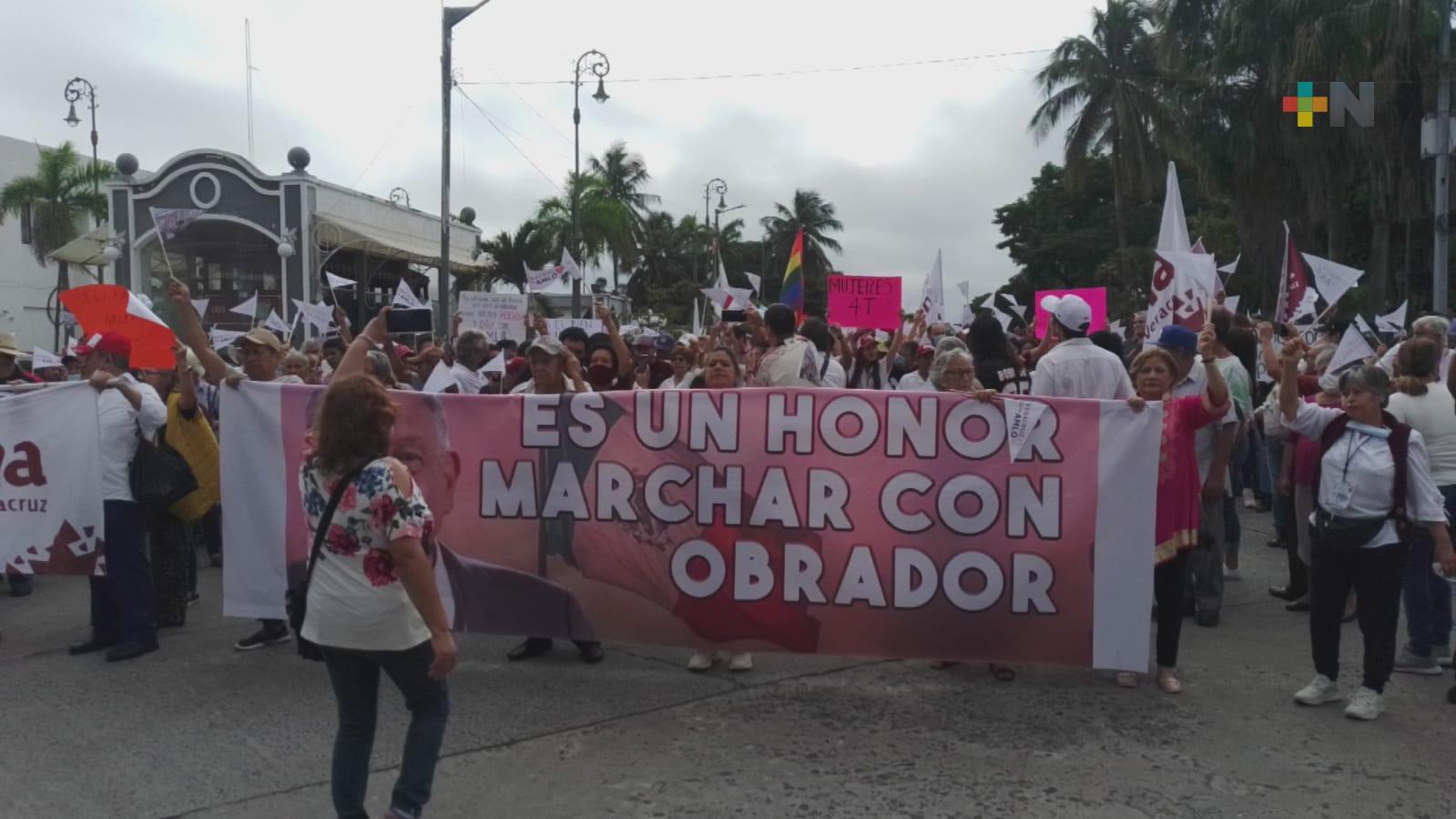 «Es un honor marchar con Obrador» gritaron más de mil personas en municipio de Veracruz