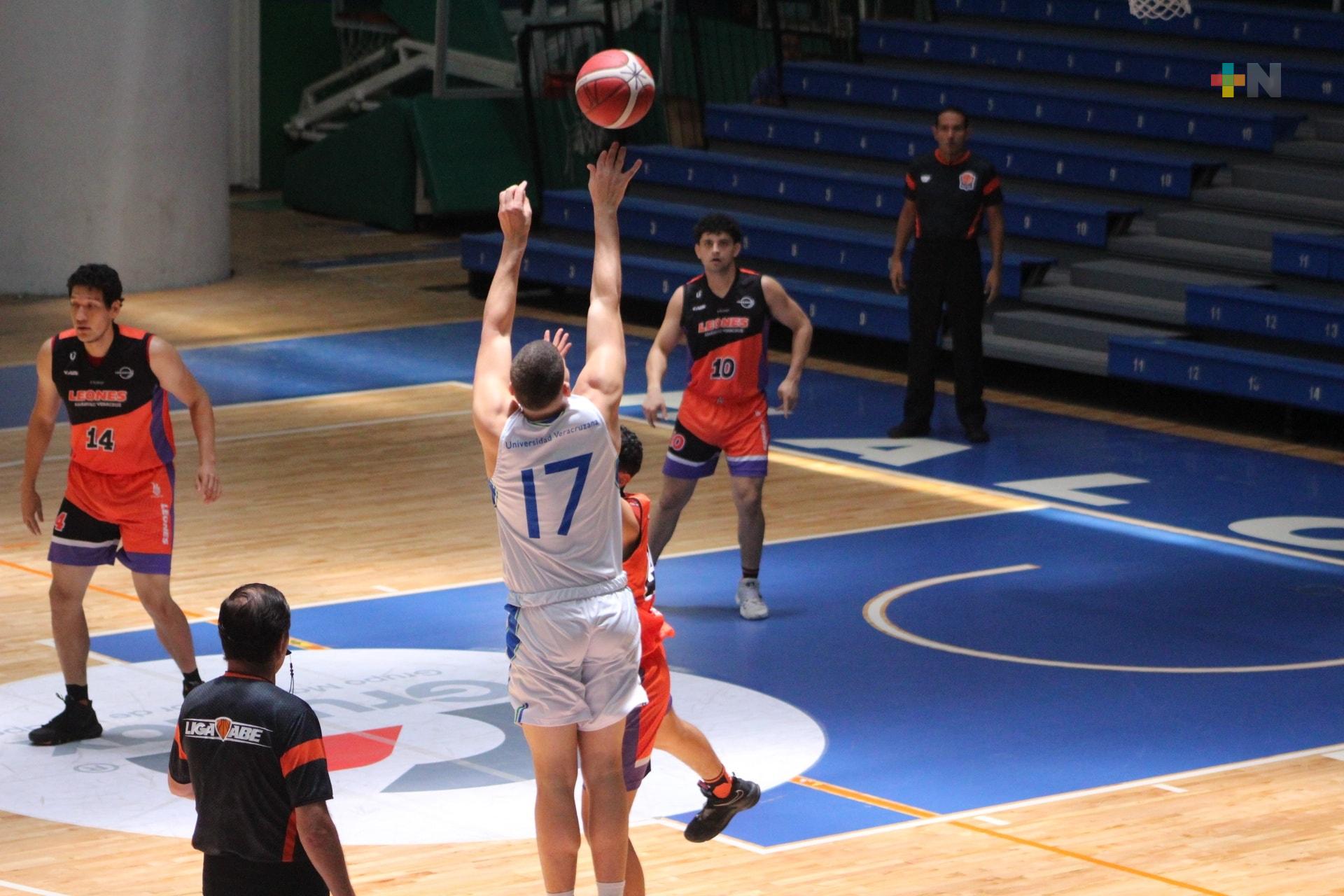 Intensa actividad para Halcones UV en basquetbol estudiantil