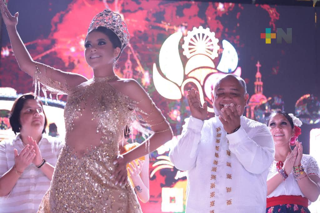 Encabeza Eric Cisneros inicio de fiestas patronales de San Martín Obispo, en Acayucan